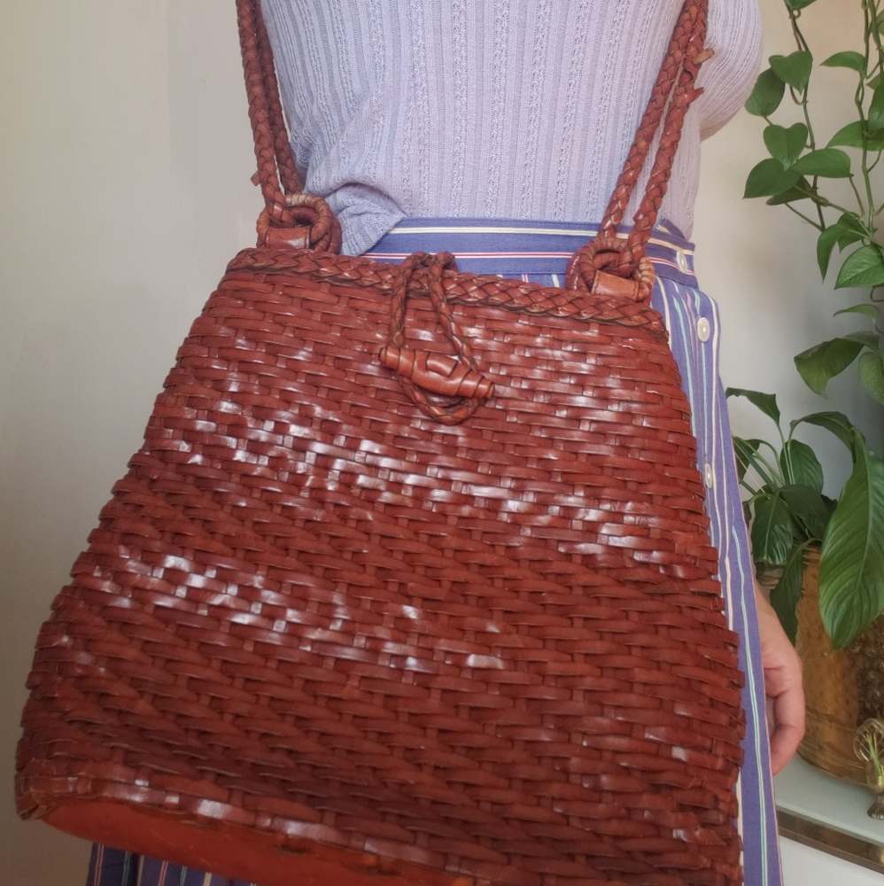 Vintage Leather Basket Weave Saddle Bag - Picture 9 of 9